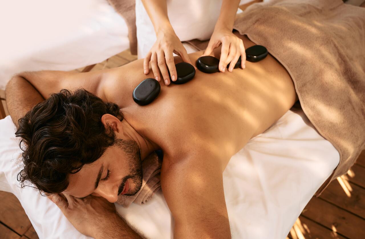 Hot Stone Massage - Gold SPA Antalya